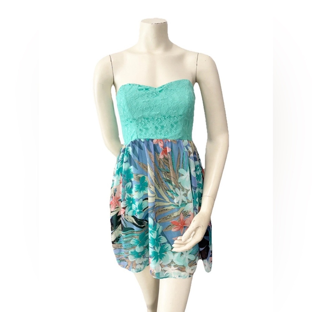 City Triangles Dress Sz 7 Strapless Lace Bodice Floral Skirt Summer Party Mint